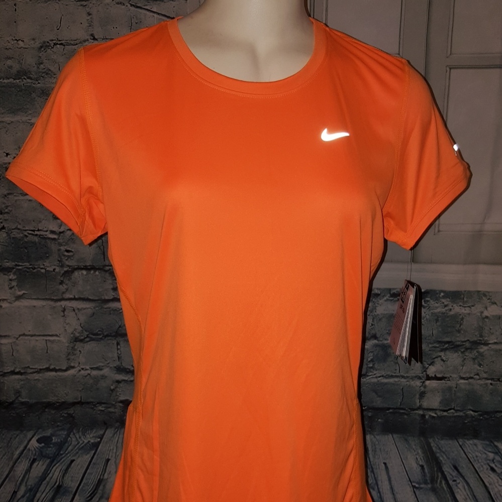 Ladies Nike Running Dri Fit Active Top Medium NWT